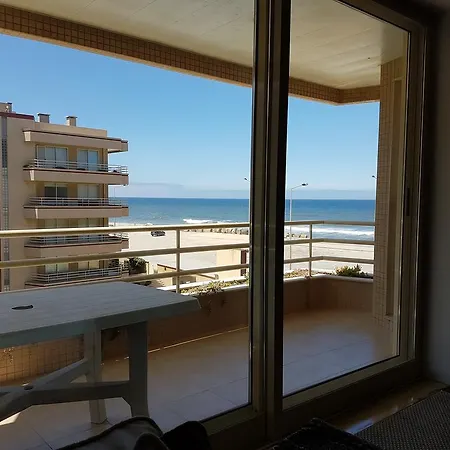 Facing The Sea Apartment